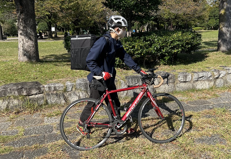 乗り込み方_スポーツバイク_悪い例1