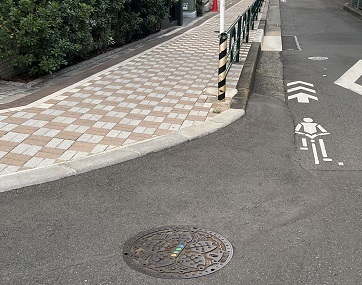 歩道の段差1