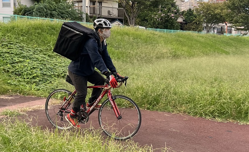 走行中_スポーツバイク_座りver_良い乗り方1